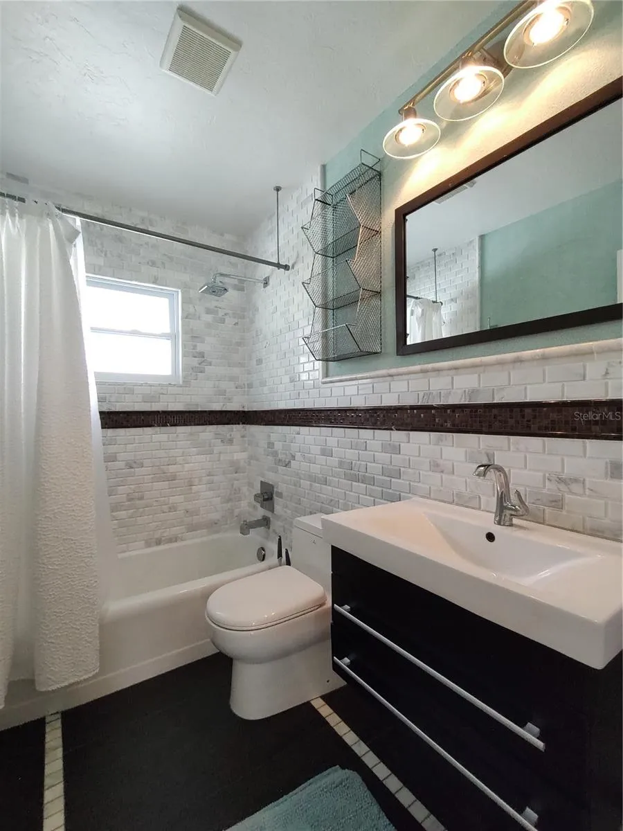 3400 CLARK DRIVE Sarasota, FL 34234