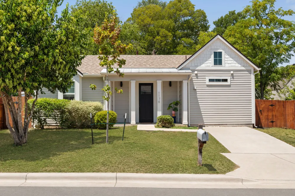 1176 Lott Avenue Austin, TX 78721