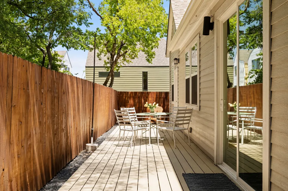 1176 Lott Avenue Austin, TX 78721