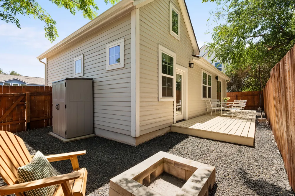 1176 Lott Avenue Austin, TX 78721