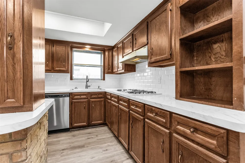 4210 Burning Tree Lane Garland, TX 75042