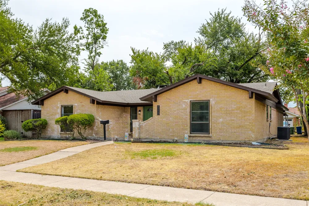 4210 Burning Tree Lane Garland, TX 75042
