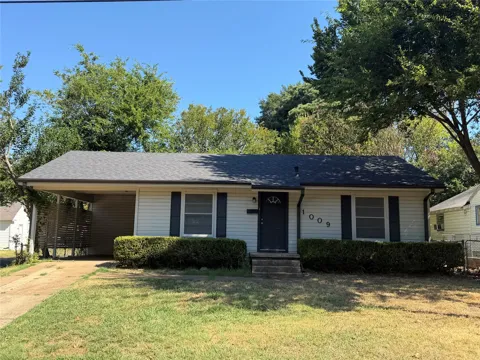 1009 Cedar Street