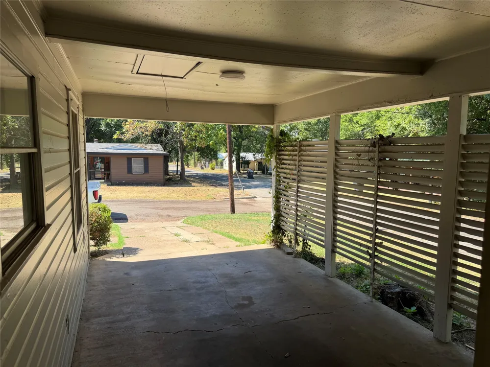 1009 Cedar Street Paris, TX 75460