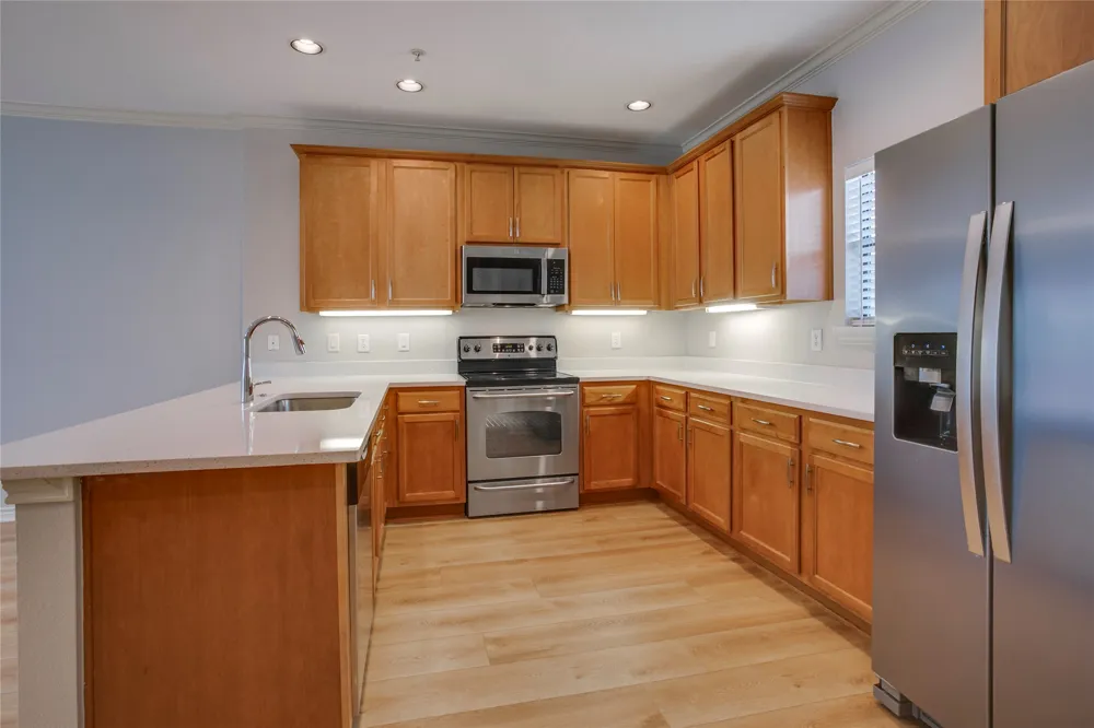 2415 Stutz Drive #C Dallas, TX 75235