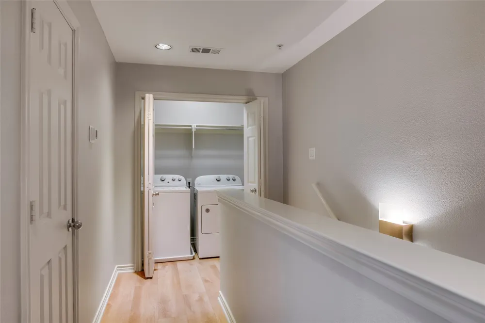 2415 Stutz Drive #C Dallas, TX 75235