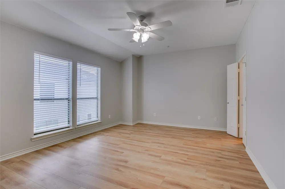 2415 Stutz Drive #C Dallas, TX 75235