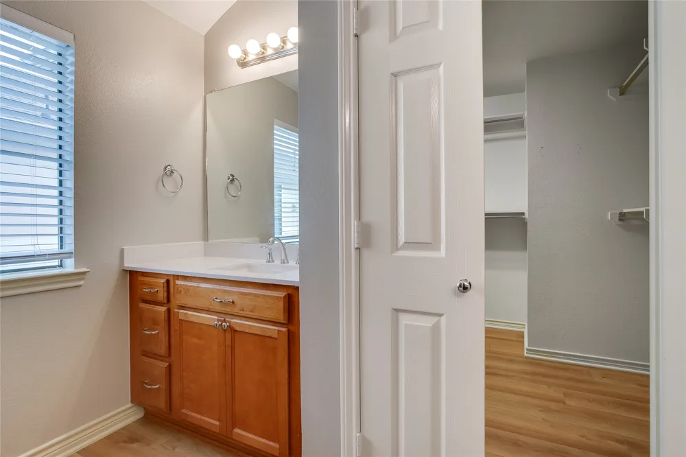 2415 Stutz Drive #C Dallas, TX 75235