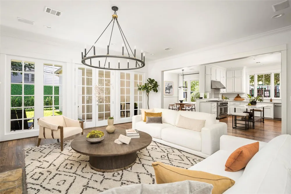 2929 Sunset Boulevard West University Place, TX 77005
