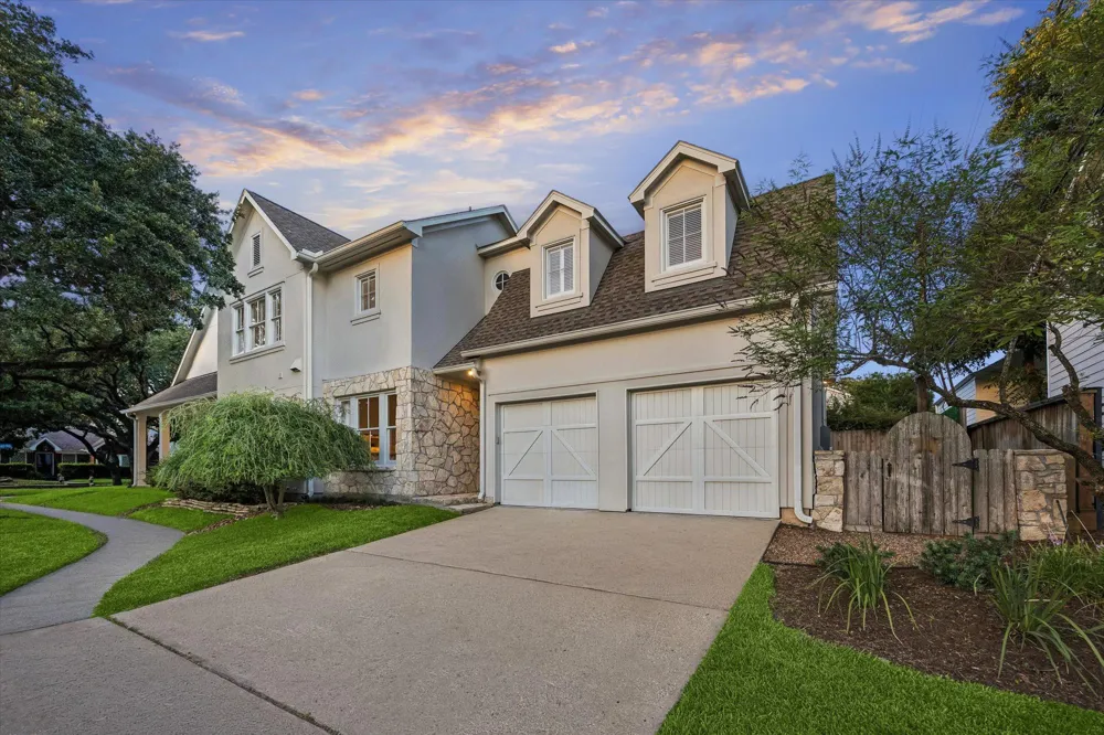 2929 Sunset Boulevard West University Place, TX 77005