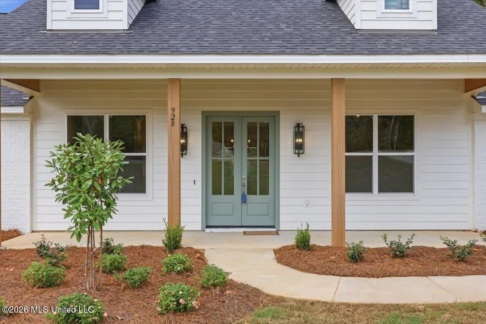 928 Mullican Road Florence, MS 39073