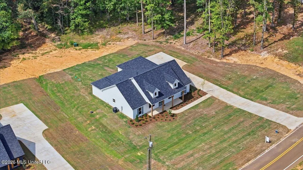 928 Mullican Road Florence, MS 39073
