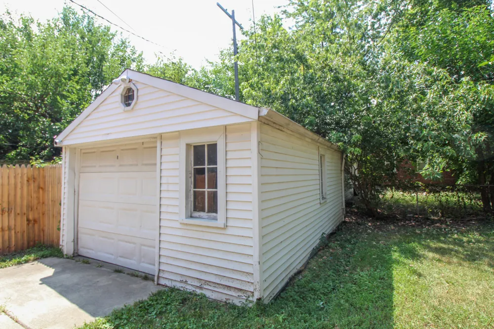 6165 Farmbrook Street Detroit, MI 48224
