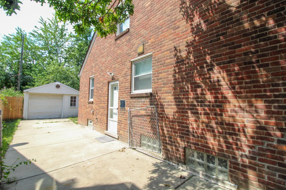 6165 Farmbrook Street Detroit, MI 48224