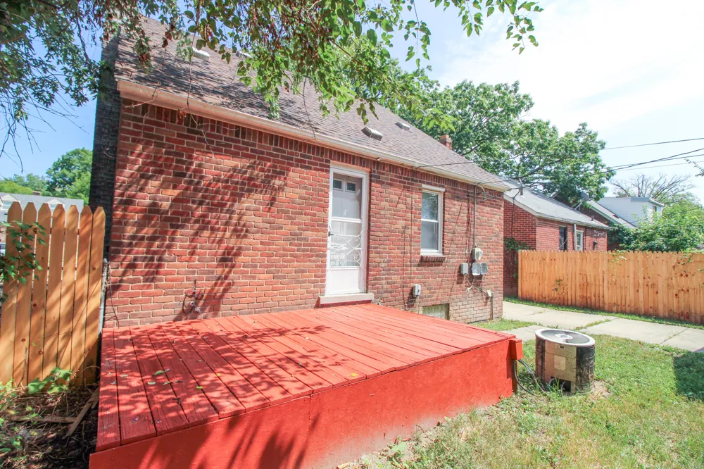 6165 Farmbrook Street Detroit, MI 48224