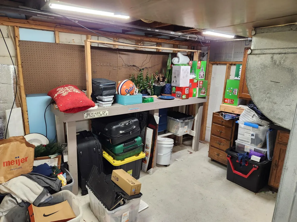 6541 Ackerson Lake Road Jackson, MI 49201