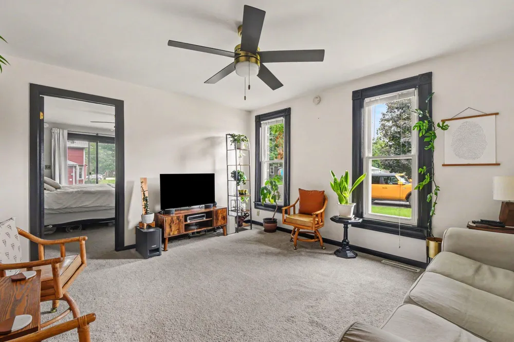 326 Beech Street Freeport, MI 49325
