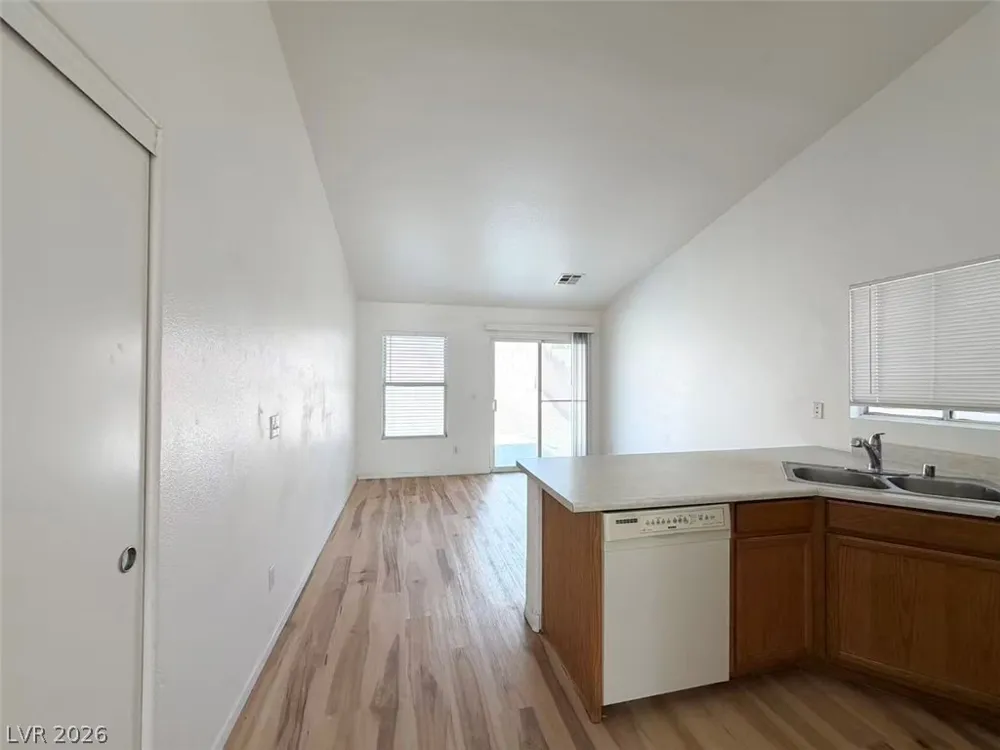 2732 Echo Springs Street Las Vegas, NV 89156
