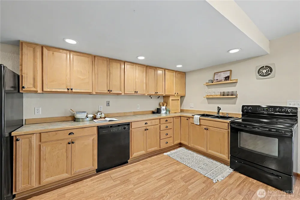 20106 Marine View Drive SW Normandy Park, WA 98166