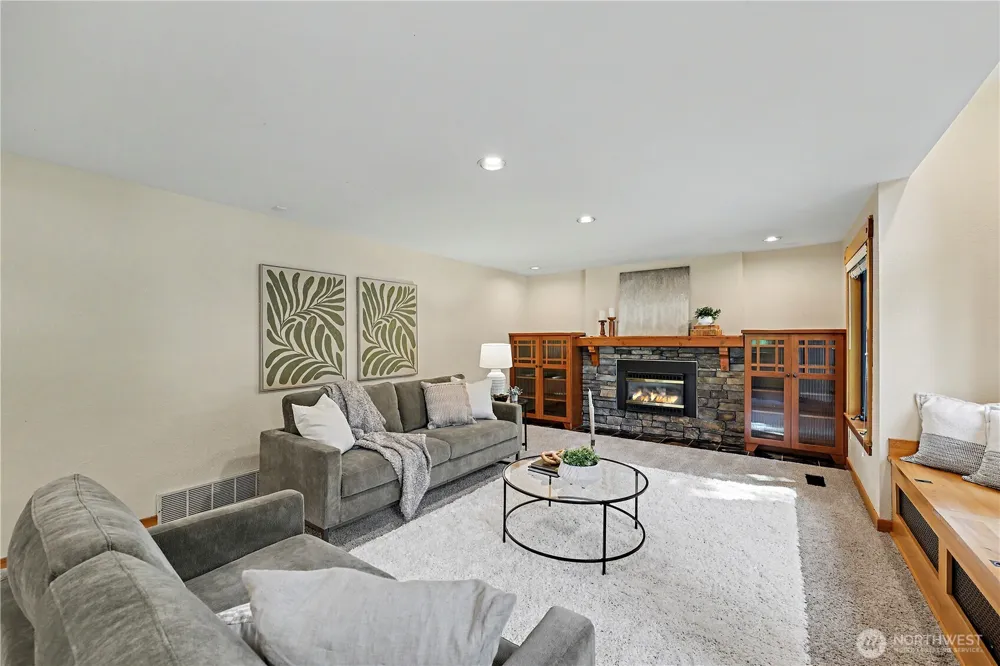 20106 Marine View Drive SW Normandy Park, WA 98166