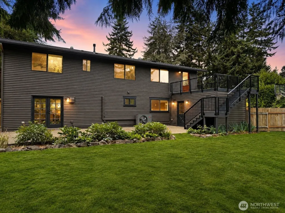 20106 Marine View Drive SW Normandy Park, WA 98166