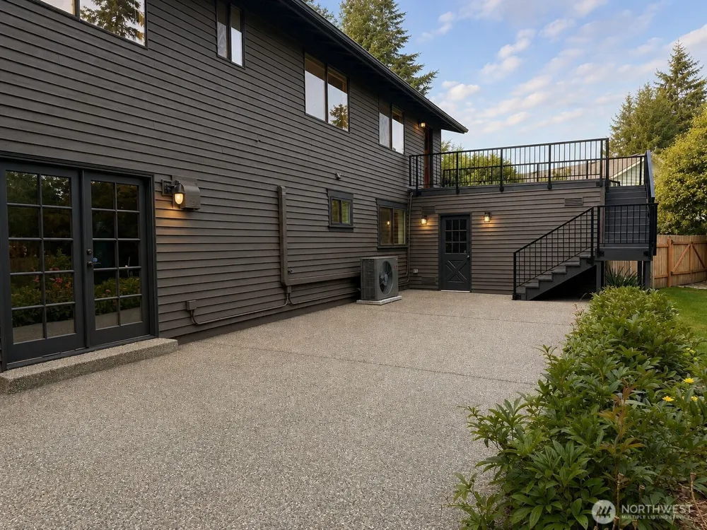 20106 Marine View Drive SW Normandy Park, WA 98166