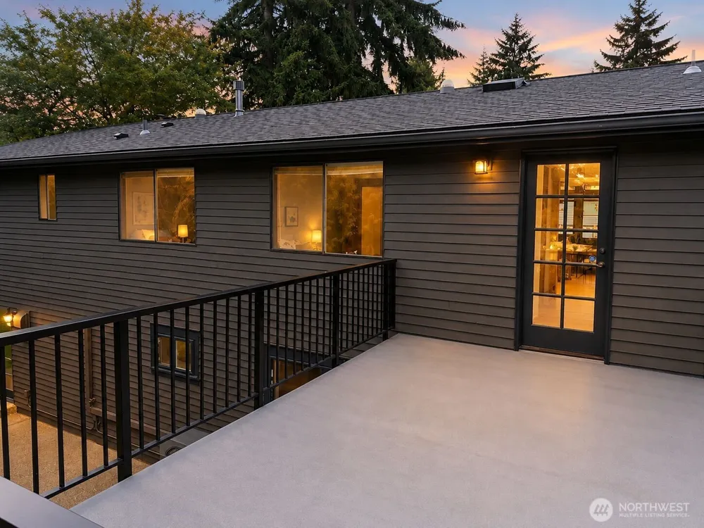 20106 Marine View Drive SW Normandy Park, WA 98166
