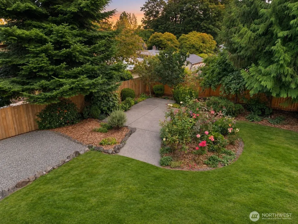 20106 Marine View Drive SW Normandy Park, WA 98166