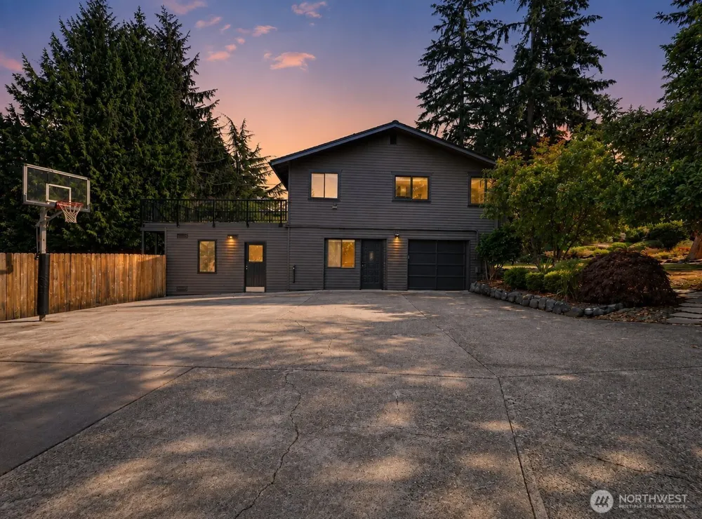 20106 Marine View Drive SW Normandy Park, WA 98166