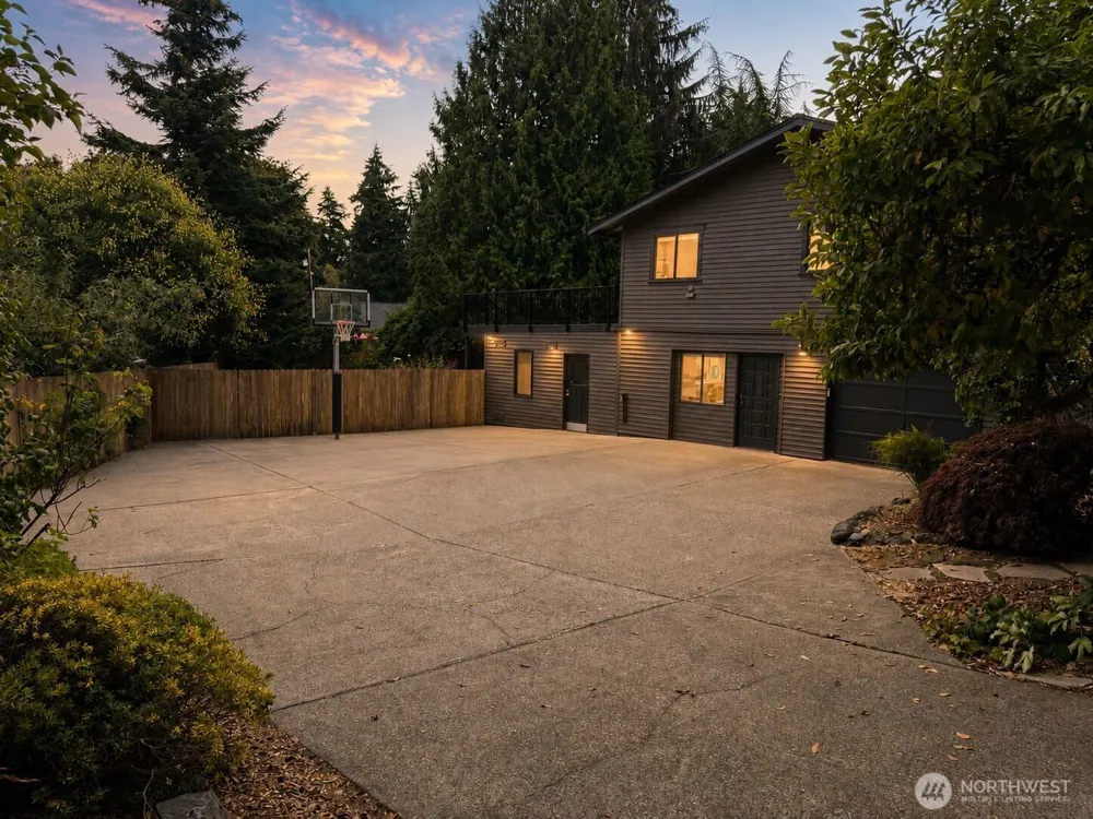 20106 Marine View Drive SW Normandy Park, WA 98166