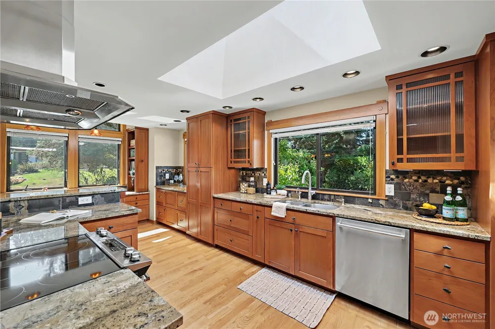 20106 Marine View Drive SW Normandy Park, WA 98166