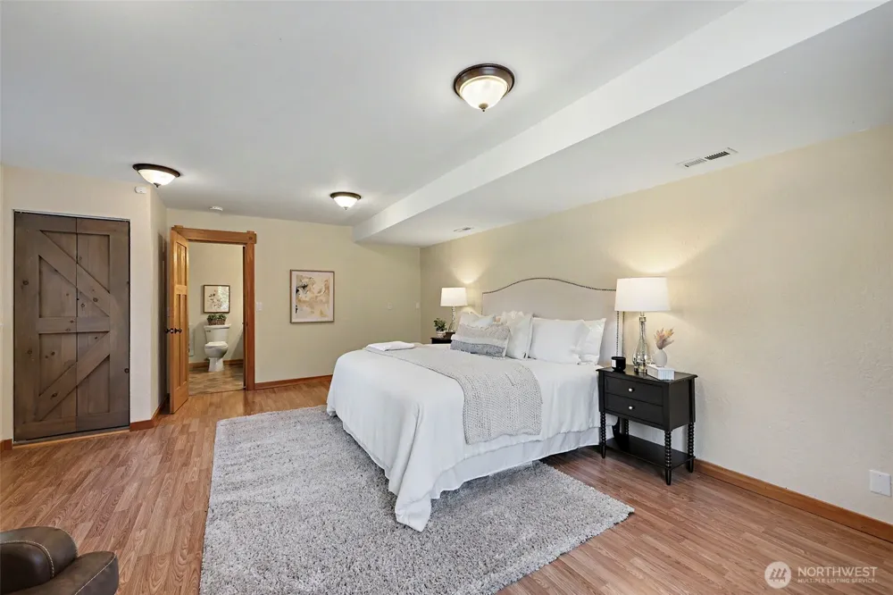 20106 Marine View Drive SW Normandy Park, WA 98166