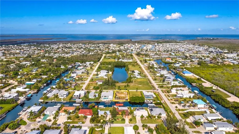 2744 Mangrove Street St. James City, FL 33956
