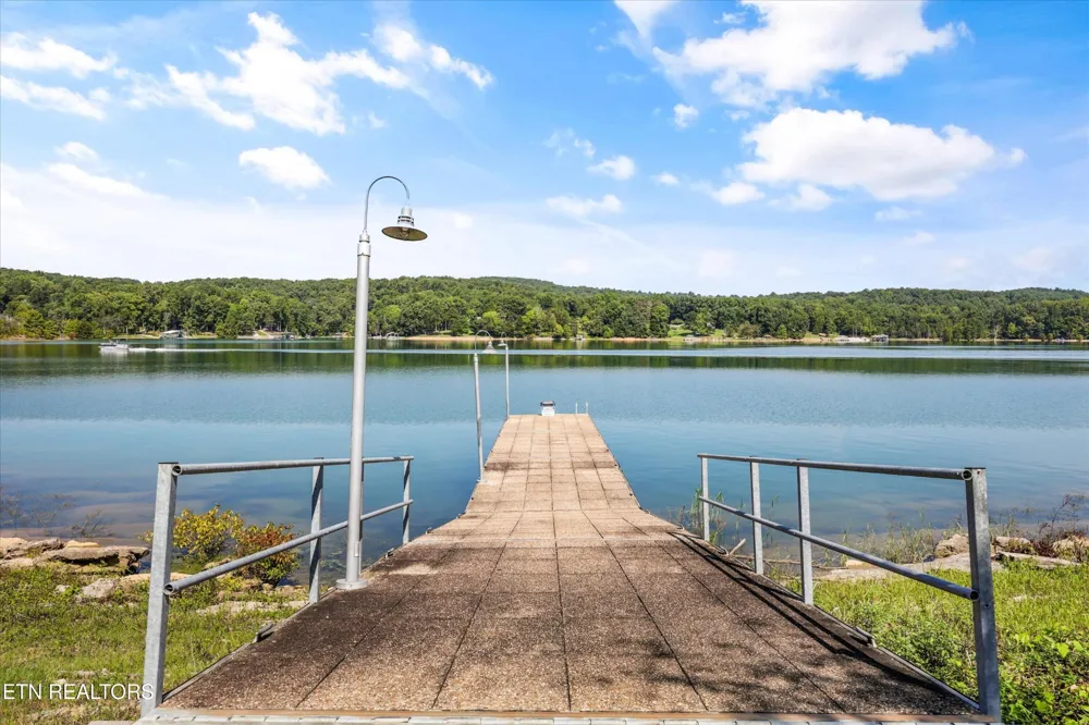 615 Waterside Circle Andersonville, TN 37705