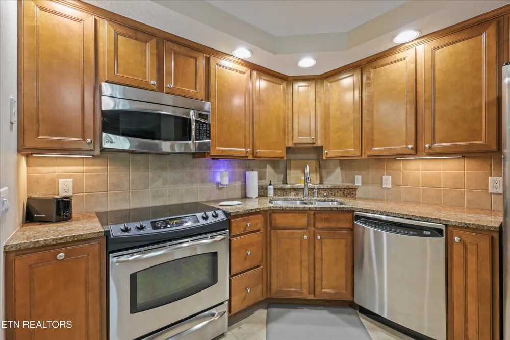615 Waterside Circle Andersonville, TN 37705