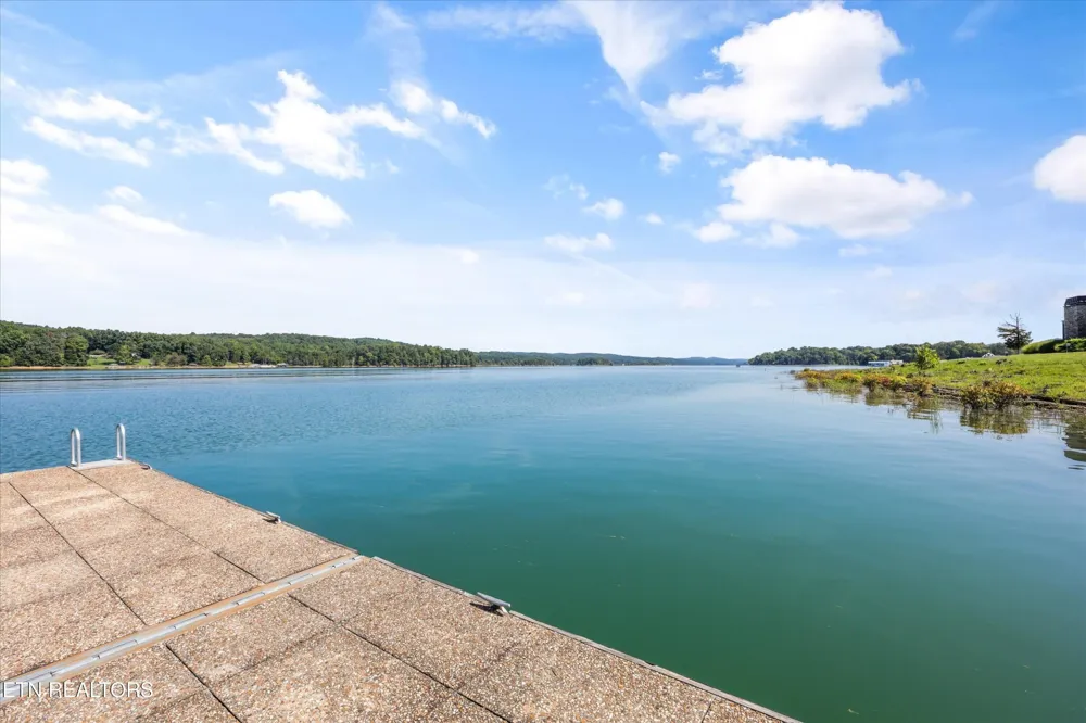 615 Waterside Circle Andersonville, TN 37705