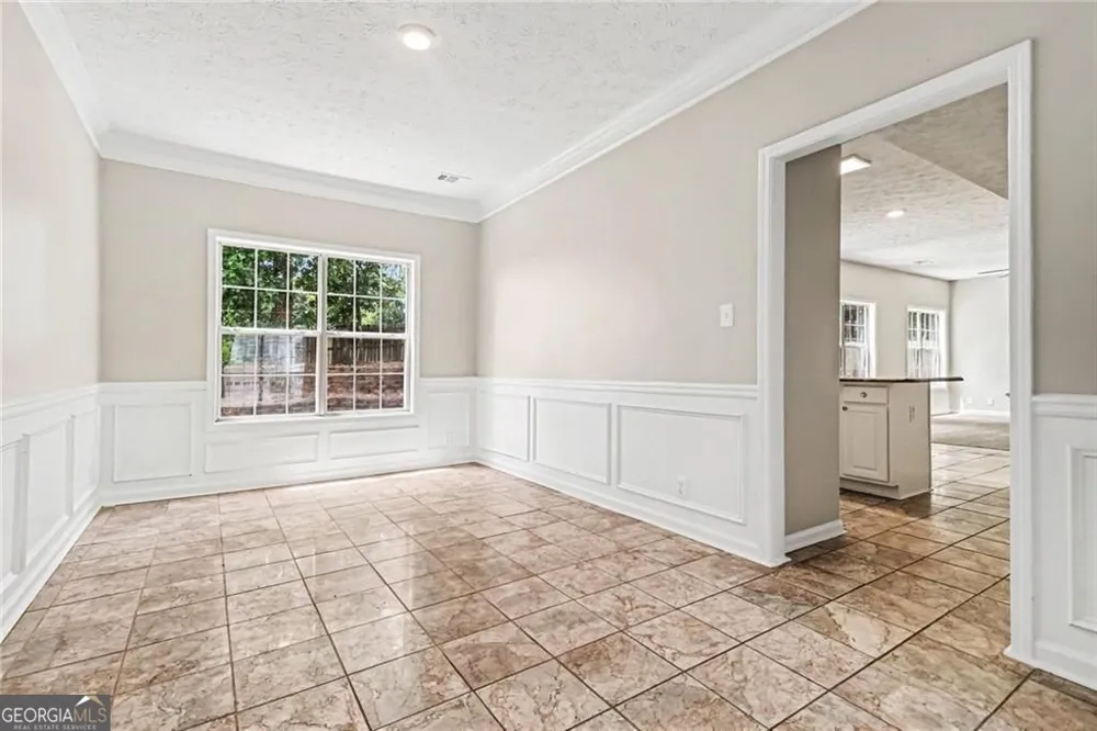 305 Saddle Bridge DR Alpharetta, GA 30022