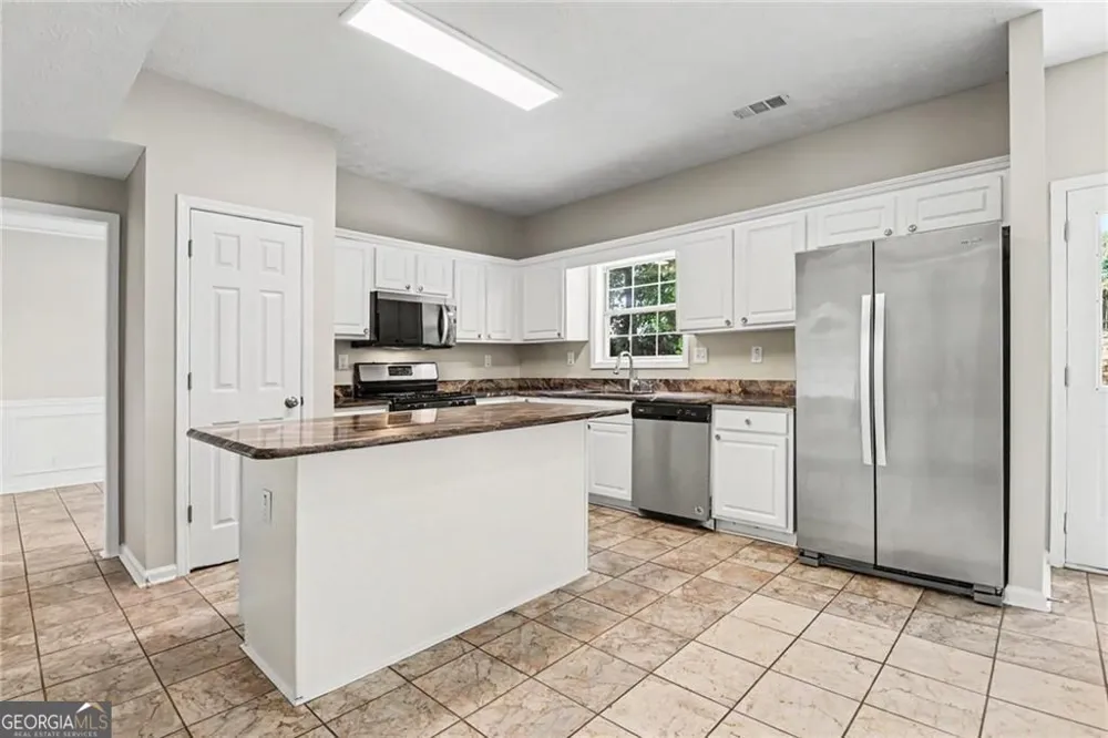305 Saddle Bridge DR Alpharetta, GA 30022