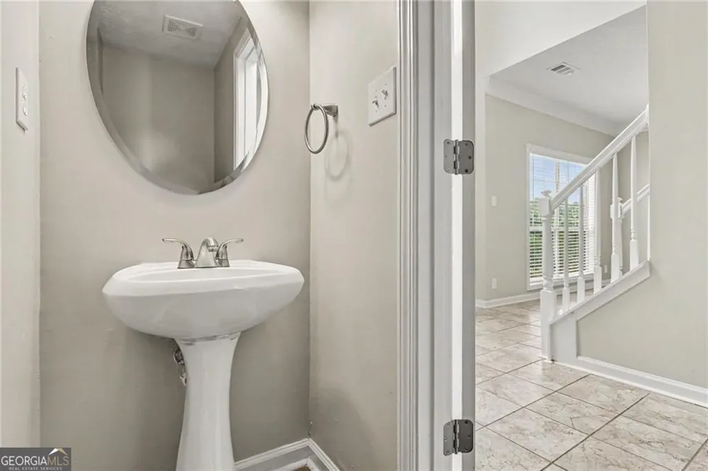 305 Saddle Bridge DR Alpharetta, GA 30022