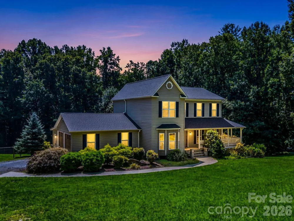 69 Ivy Lane Fletcher, NC 28732
