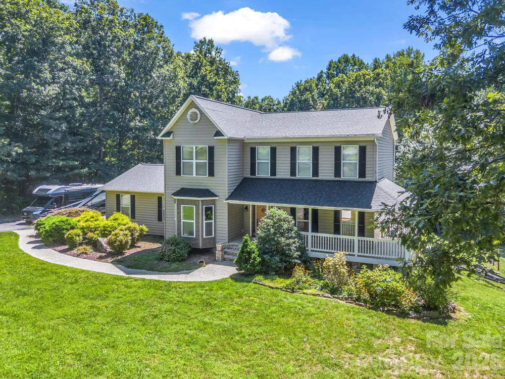 69 Ivy Lane Fletcher, NC 28732