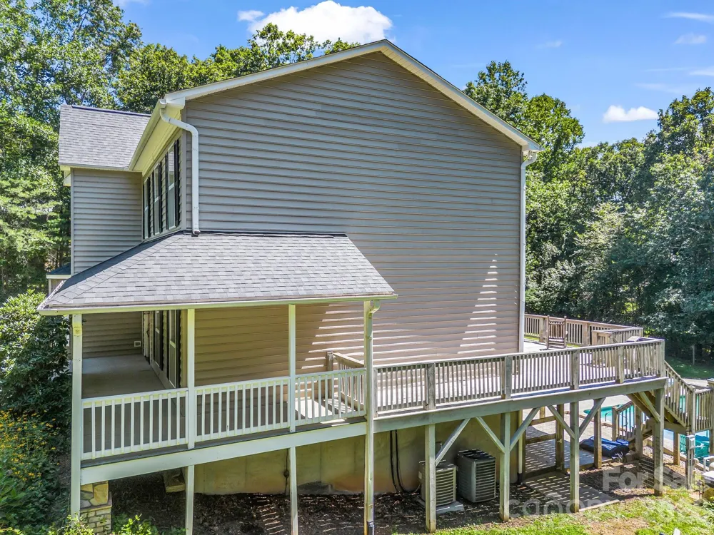 69 Ivy Lane Fletcher, NC 28732
