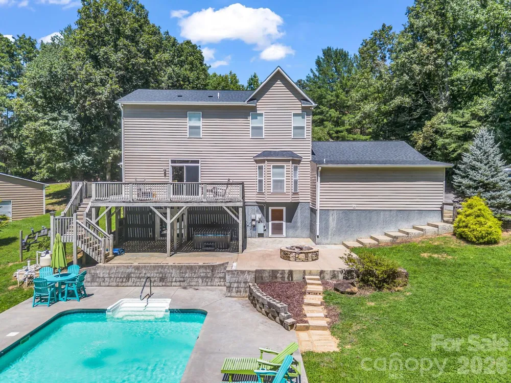 69 Ivy Lane Fletcher, NC 28732