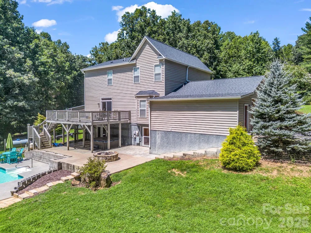 69 Ivy Lane Fletcher, NC 28732