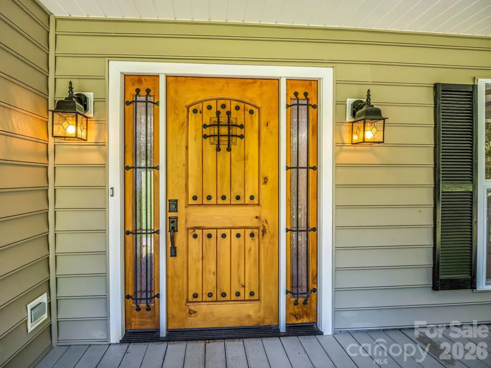 69 Ivy Lane Fletcher, NC 28732