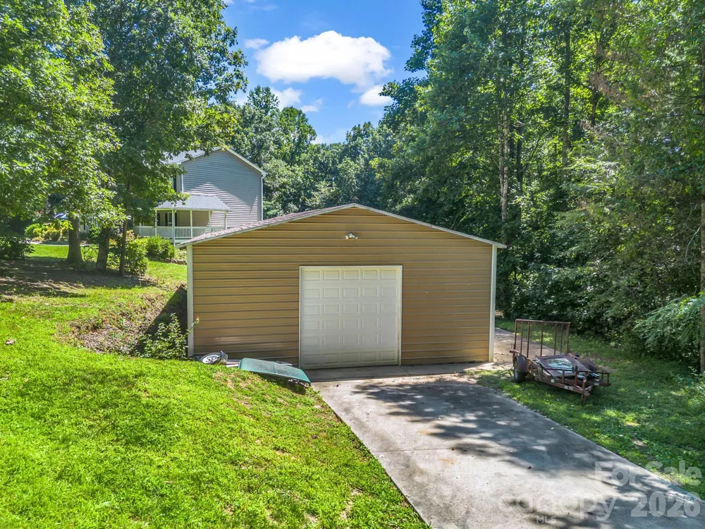 69 Ivy Lane Fletcher, NC 28732