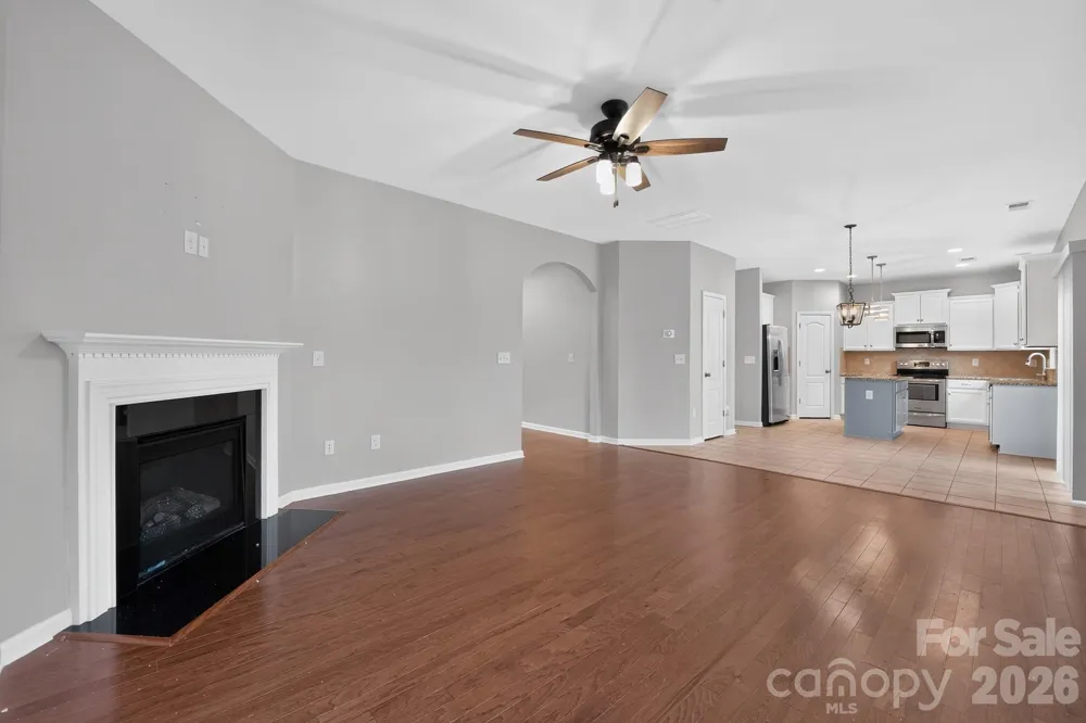 8224 Kelburn Lane Charlotte, NC 28273