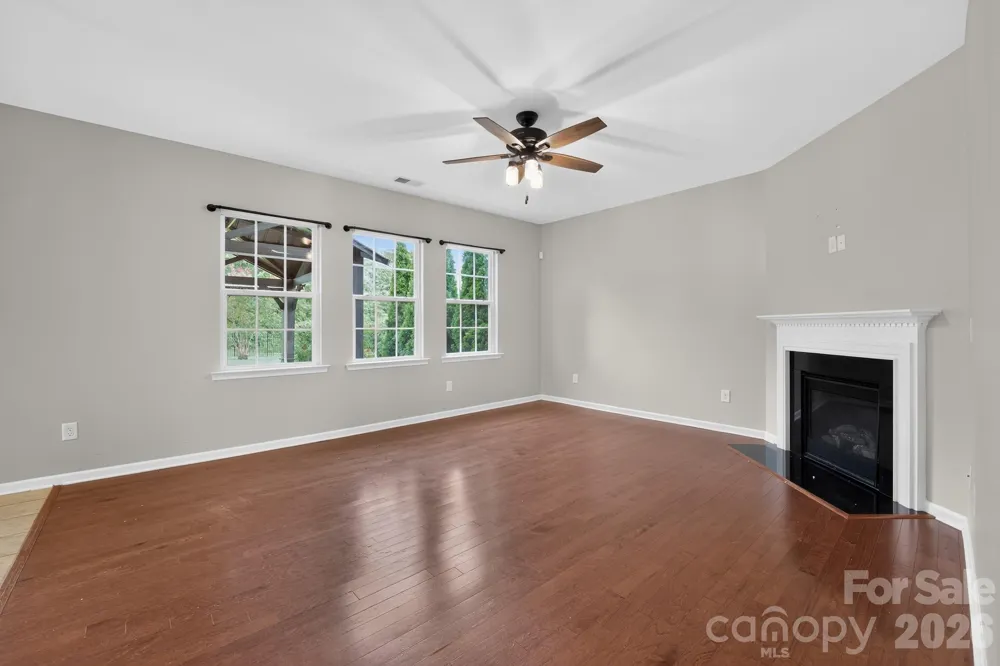 8224 Kelburn Lane Charlotte, NC 28273