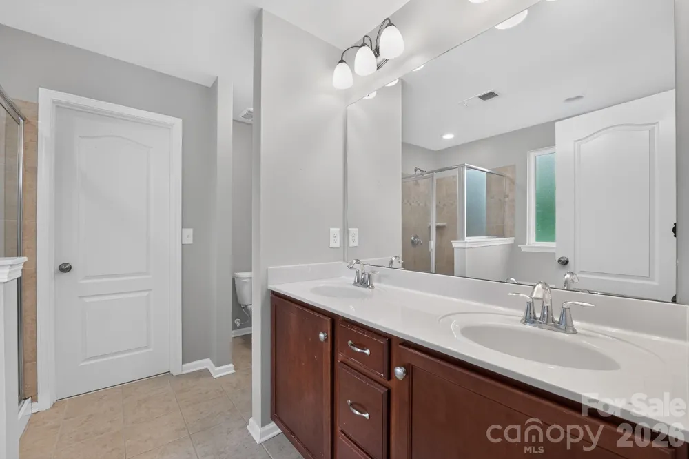 8224 Kelburn Lane Charlotte, NC 28273