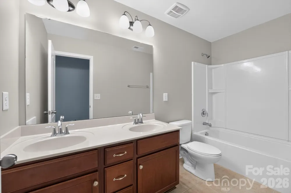 8224 Kelburn Lane Charlotte, NC 28273